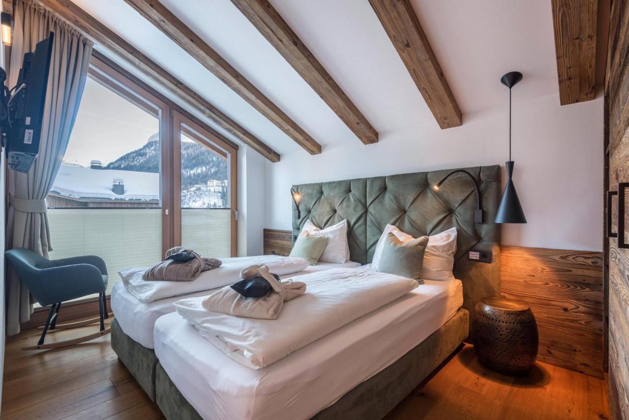 Villa Paruda Mountainchalet St. Ulrich in Gröden Exterior foto